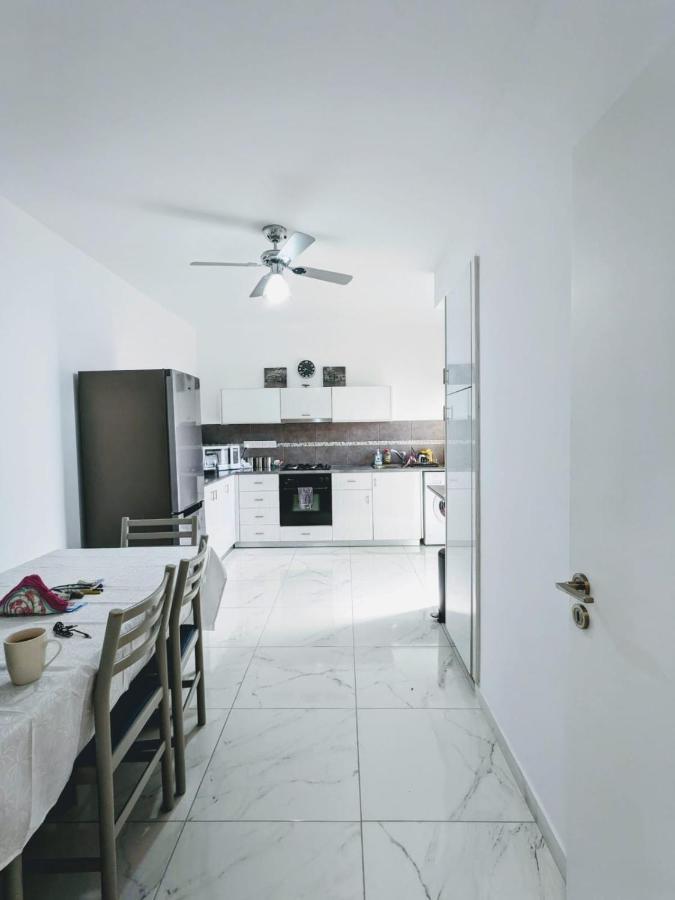 Diana Apartment Limassol Luaran gambar